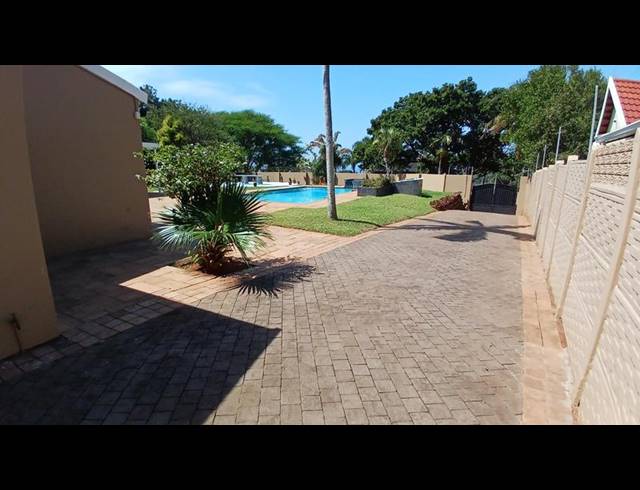4 BEDROOM HOUSE FOR SALE IN LA LUCIA